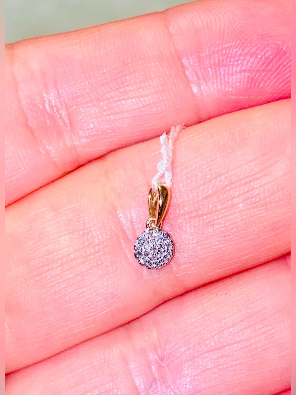 14 K  Gold  & Diamonds 💎 Pavé Disc Pendant